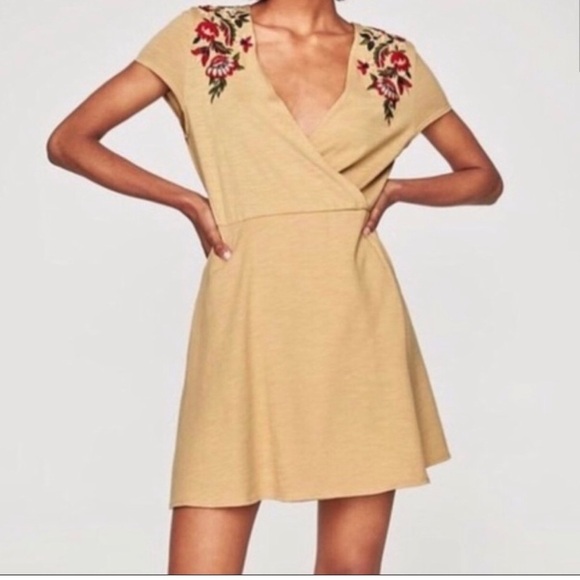 ZARA Embroidered Knit Faux Wrap Dress Medium Boho Festival Western M Rodeo - Picture 9 of 12